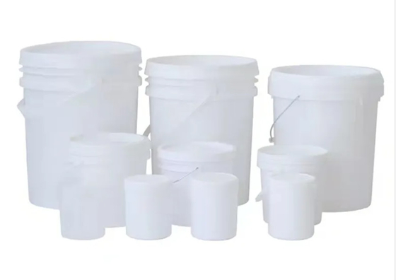 Cubo químico redondo para almacenamiento de productos químicos en exterior blanco