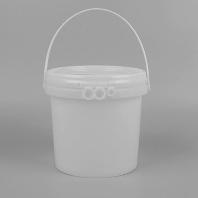 Cubo plástico de pequeña capacidad 2L con la tapa y la manija