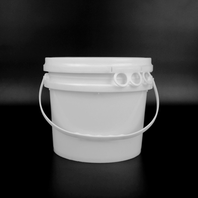 Blanco plástico redondo del cubo de 1 galón el 19*17*17.2cm con la manija plástica