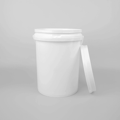 1.2 kg de plástico para pintura con tapa