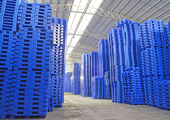 La plataforma resistente del HDPE plástico euro modifica el artículo mezclado Pe entero para requisitos particulares