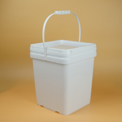 cubo cuadrado del envase de plástico de la categoría alimenticia 16.5L con la tapa y la manija