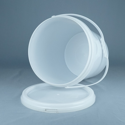 Cubo plástico modificado para requisitos particulares de la pintura de 15 litros con la tapa y la manija