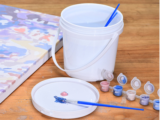 Recipiente de pintura de plástico resistente a las heladas con capacidad para 3 galones para aplicaciones de pintura