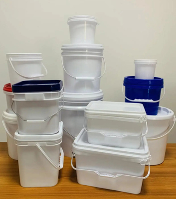 Cucharas de plástico transparente y apilables de cinco galones Solución de almacenamiento conveniente