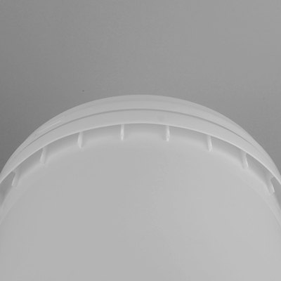 cubo del fertilizante 15L