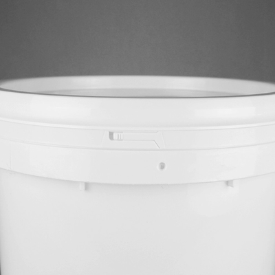 11,5 cubos plásticos blancos de 5 galones de la pulgada de diámetro con la manija