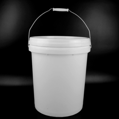 Cubo plástico material 25L de los PP de la agricultura con la tapa apilable