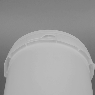 Cubo plástico blanco 2L de los PP del tambor de la comida del FDA Ceritification para el alimento para animales