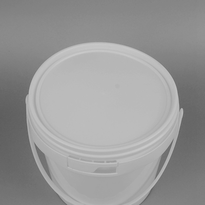 Cubo plástico blanco 2L de los PP del tambor de la comida del FDA Ceritification para el alimento para animales