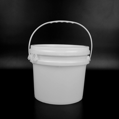 Blanco plástico redondo del cubo de 1 galón el 19*17*17.2cm con la manija plástica