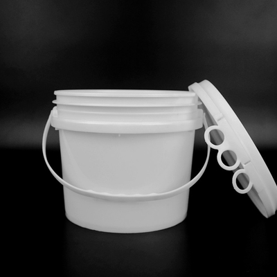 Blanco plástico redondo del cubo de 1 galón el 19*17*17.2cm con la manija plástica