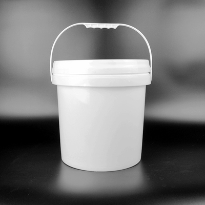 Polipropileno alrededor del cubo plástico