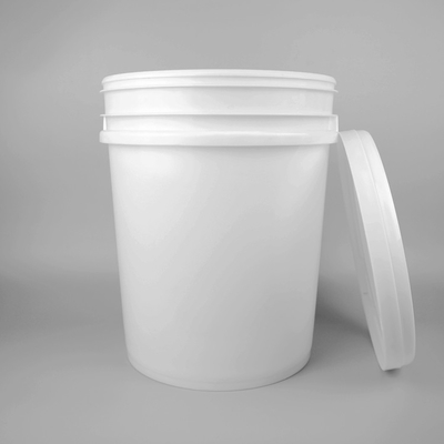 Cubos plásticos apilables de 5 galones con la tapa resistente ULTRAVIOLETA