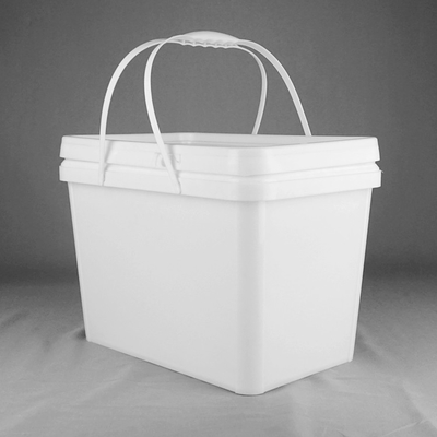 Tambor rectangular del envase de plástico de la categoría alimenticia 20kg con la tapa y las manijas duales