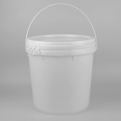 El cubo blanco 20L del lubricante de 5 galones pinta el cubo para el aceite lubricante