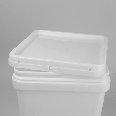 Categoría alimenticia cuadrada plástica de 18 cubos del litro Pail With Lid And Handle plástica