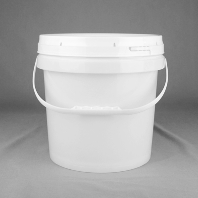Cubo plástico modificado para requisitos particulares de la categoría alimenticia