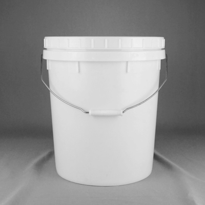 Cubo plástico 25L de la pintura de 7 galones con la manija